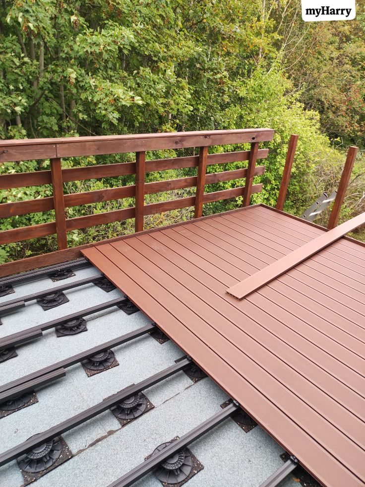 Terrasse sur plots réglables