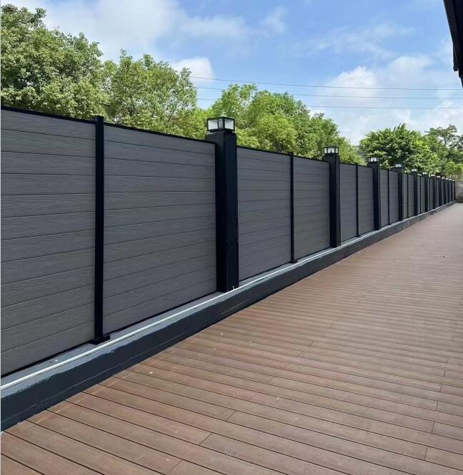 Clôture WPC anthracite